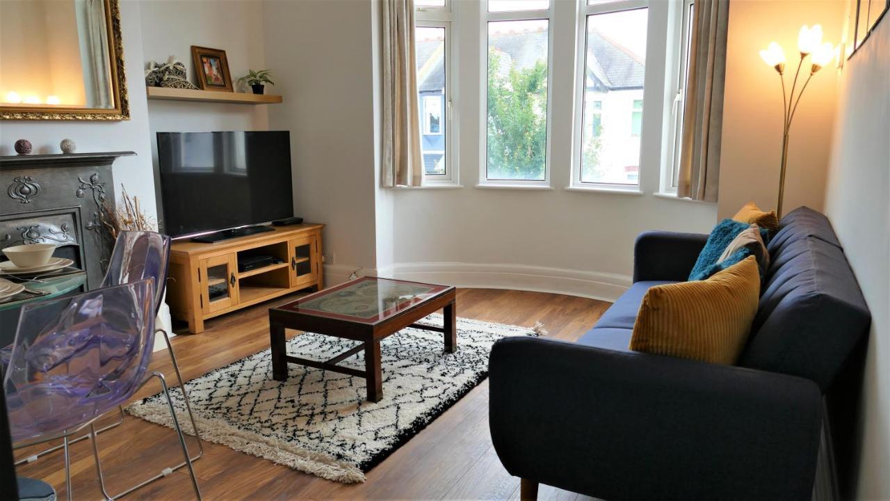 Beautifully Renovated 2 Bed Flat - Close To Beach Apartment เซาเทนด์ ออน ซี ภายนอก รูปภาพ