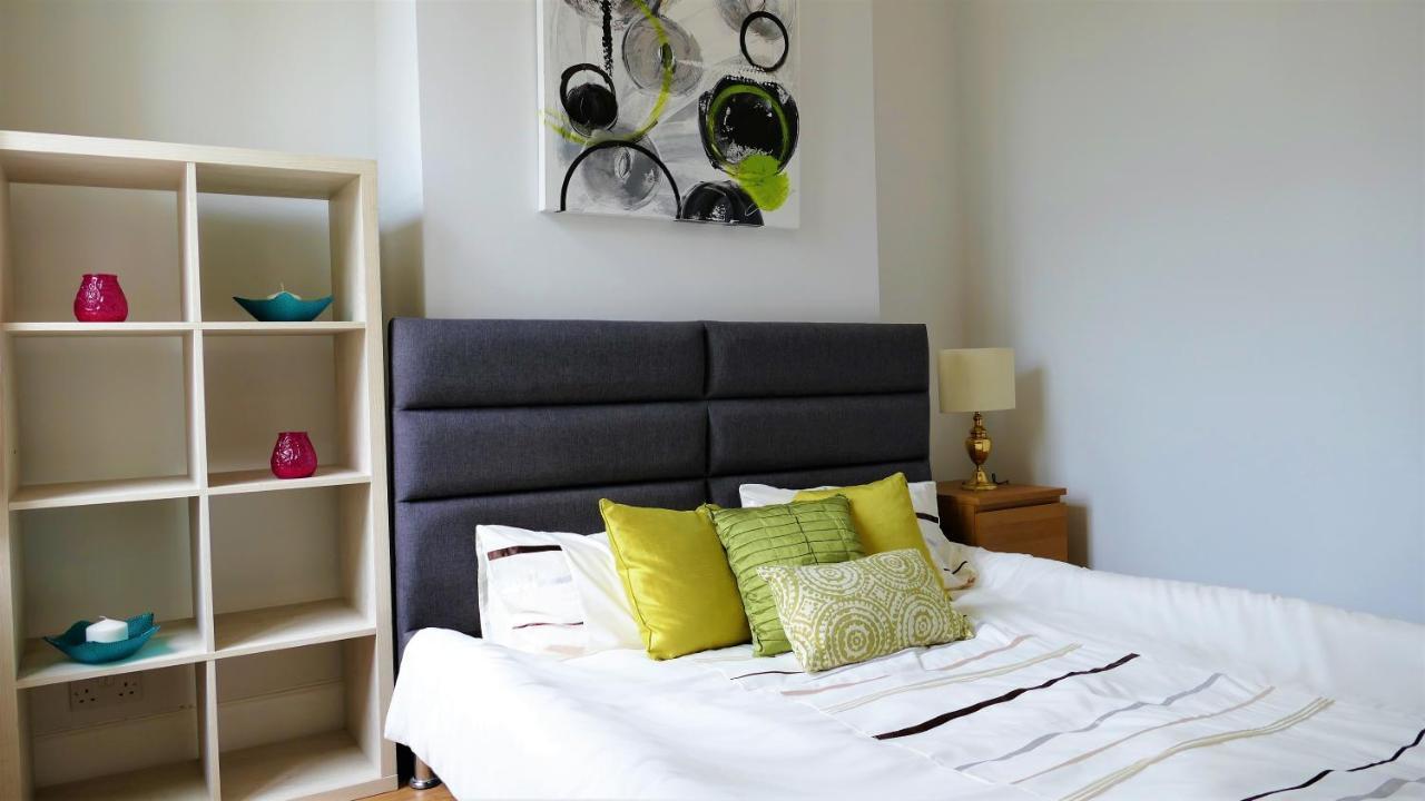 Beautifully Renovated 2 Bed Flat - Close To Beach Apartment เซาเทนด์ ออน ซี ภายนอก รูปภาพ