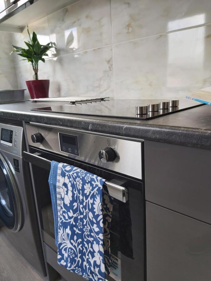 Beautifully Renovated 2 Bed Flat - Close To Beach Apartment เซาเทนด์ ออน ซี ภายนอก รูปภาพ